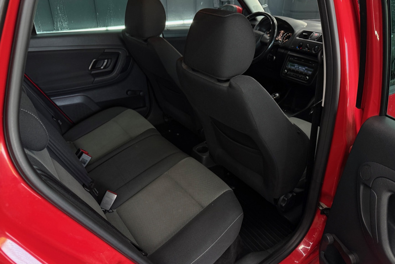 Ponuka vozidiel / Škoda Fabia Combi 1.2 HTP 12V Elegance - video Ponuka vozidiel / Škoda Fabia Combi 1.2 HTP 12V Elegance - video