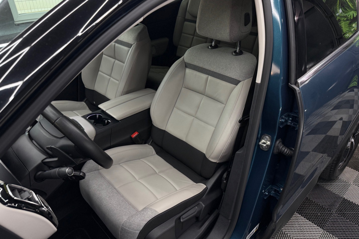 Ponuka vozidiel / Citroën C5 Aircross 1.5 BlueHDi 130 S S SHINE AUTOMAT - video Ponuka vozidiel / Citroën C5 Aircross 1.5 BlueHDi 130 S S SHINE AUTOMAT - video