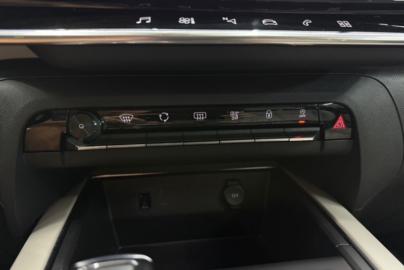 Ponuka vozidiel / Citroën C5 Aircross 1.5 BlueHDi 130 S S SHINE AUTOMAT - video Ponuka vozidiel / Citroën C5 Aircross 1.5 BlueHDi 130 S S SHINE AUTOMAT - video