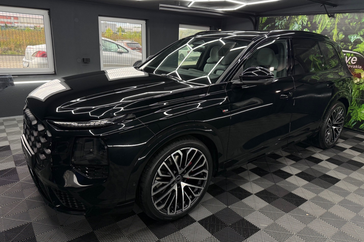 Ponuka vozidiel / Audi Q7 3.0 TDI S-Line quattro Signature Edition - video Ponuka vozidiel / Audi Q7 3.0 TDI S-Line quattro Signature Edition - video