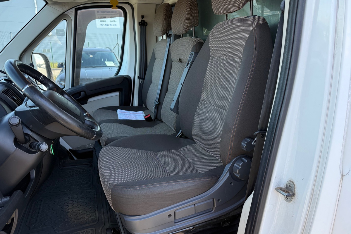 Ponuka vozidiel / Peugeot Boxer 2.0 BlueHDi 160k 335 L3 - video Ponuka vozidiel / Peugeot Boxer 2.0 BlueHDi 160k 335 L3 - video