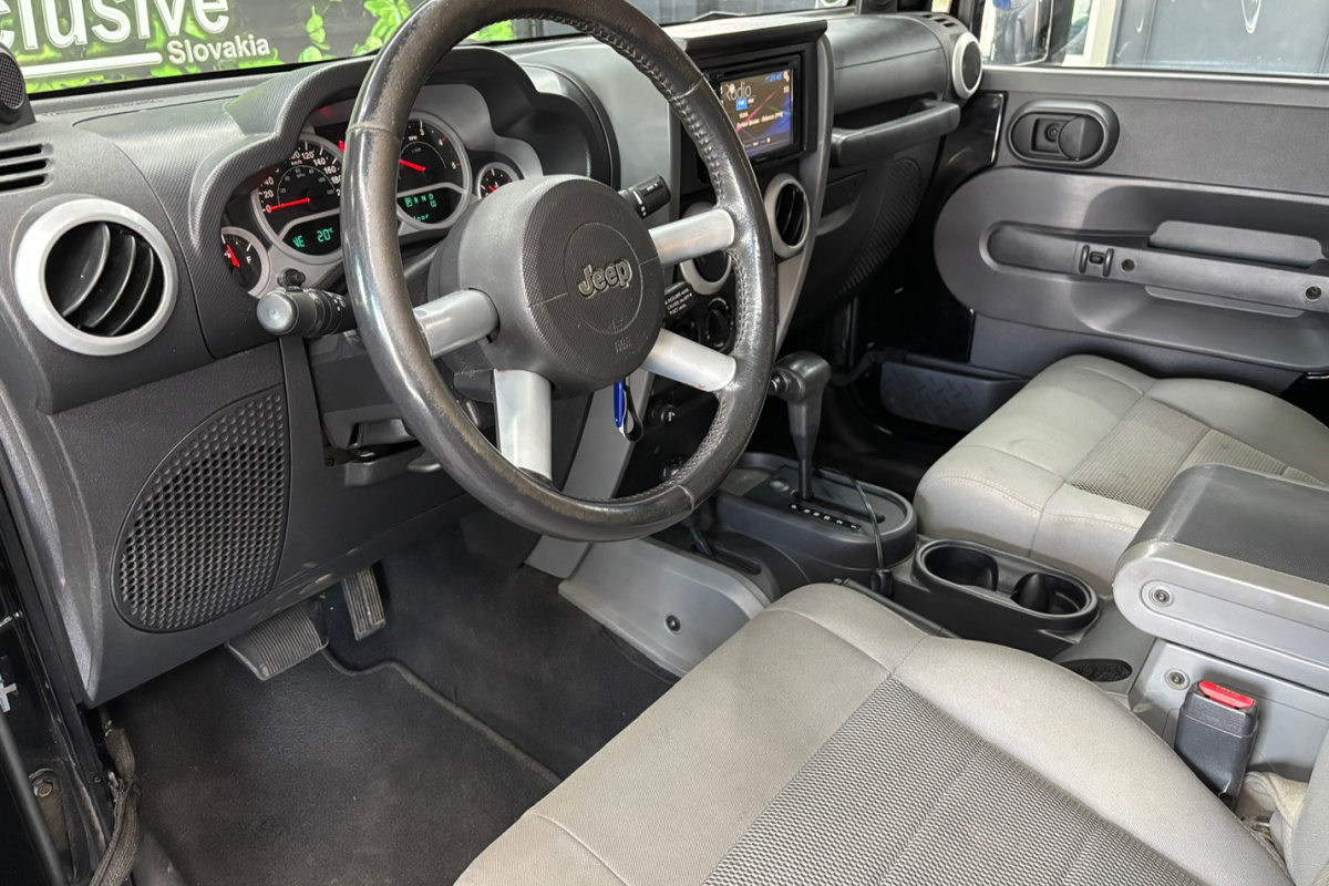 Ponuka vozidiel / Jeep Wrangler 2.8 CRD SAHARA LIMITED A/T - video Ponuka vozidiel / Jeep Wrangler 2.8 CRD SAHARA LIMITED A/T - video