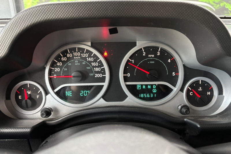 Ponuka vozidiel / Jeep Wrangler 2.8 CRD SAHARA LIMITED A/T - video Ponuka vozidiel / Jeep Wrangler 2.8 CRD SAHARA LIMITED A/T - video