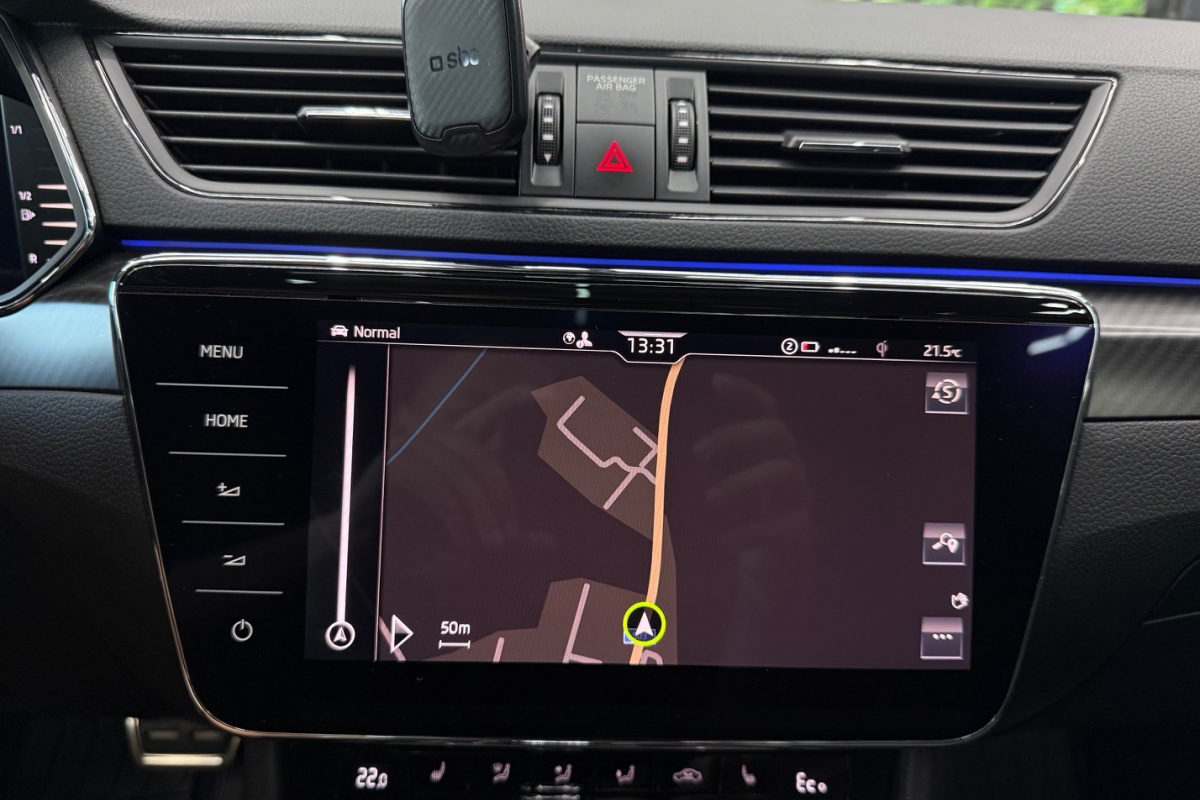 Ponuka vozidiel / Škoda Superb 1.4 TSI PHEV Sportline A/T - video Ponuka vozidiel / Škoda Superb 1.4 TSI PHEV Sportline A/T - video