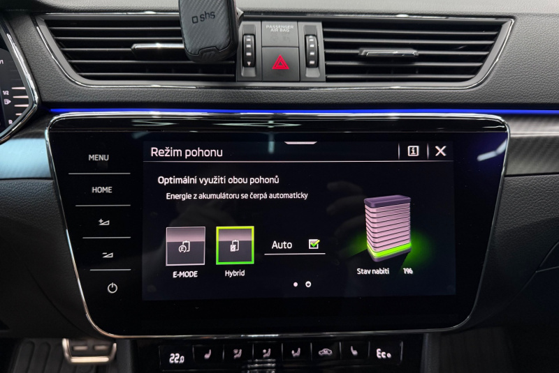 Ponuka vozidiel / Škoda Superb 1.4 TSI PHEV Sportline A/T - video Ponuka vozidiel / Škoda Superb 1.4 TSI PHEV Sportline A/T - video