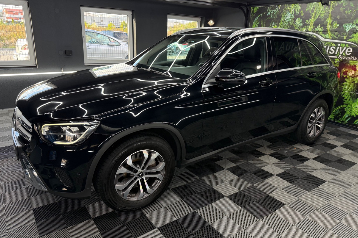 Ponuka vozidiel / Mercedes-Benz GLC SUV 200 A/T - video Ponuka vozidiel / Mercedes-Benz GLC SUV 200 A/T - video
