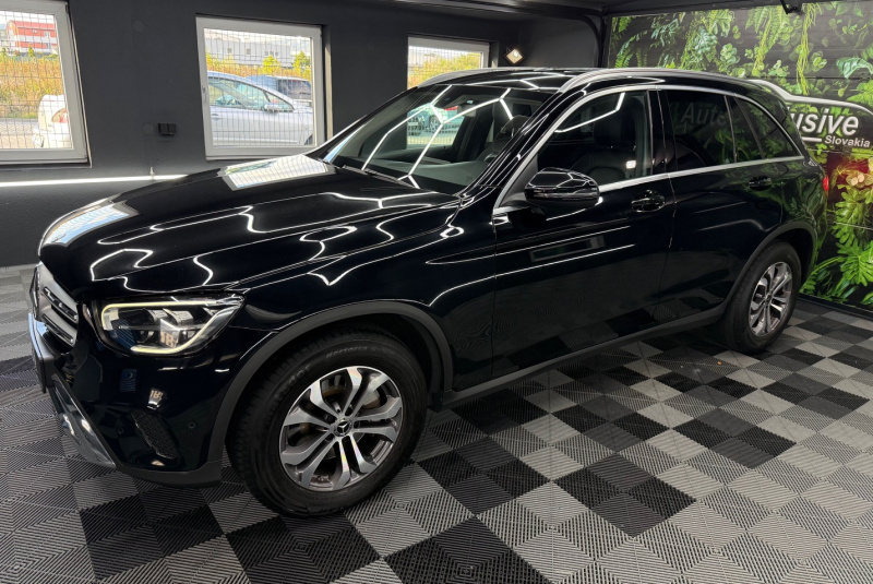 Ponuka vozidiel / Mercedes-Benz GLC SUV 200 A/T - video Ponuka vozidiel / Mercedes-Benz GLC SUV 200 A/T - video