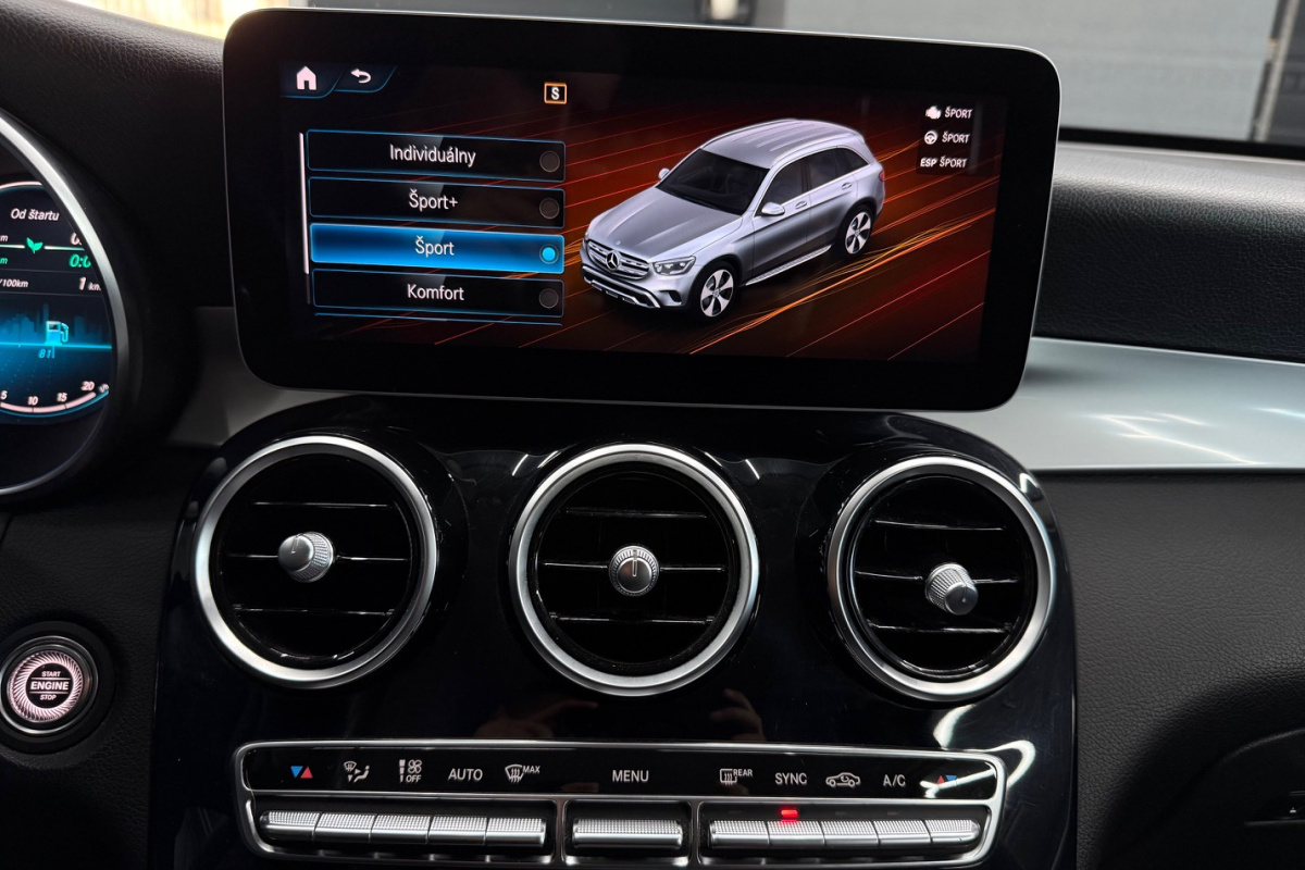 Ponuka vozidiel / Mercedes-Benz GLC SUV 200 A/T - video Ponuka vozidiel / Mercedes-Benz GLC SUV 200 A/T - video