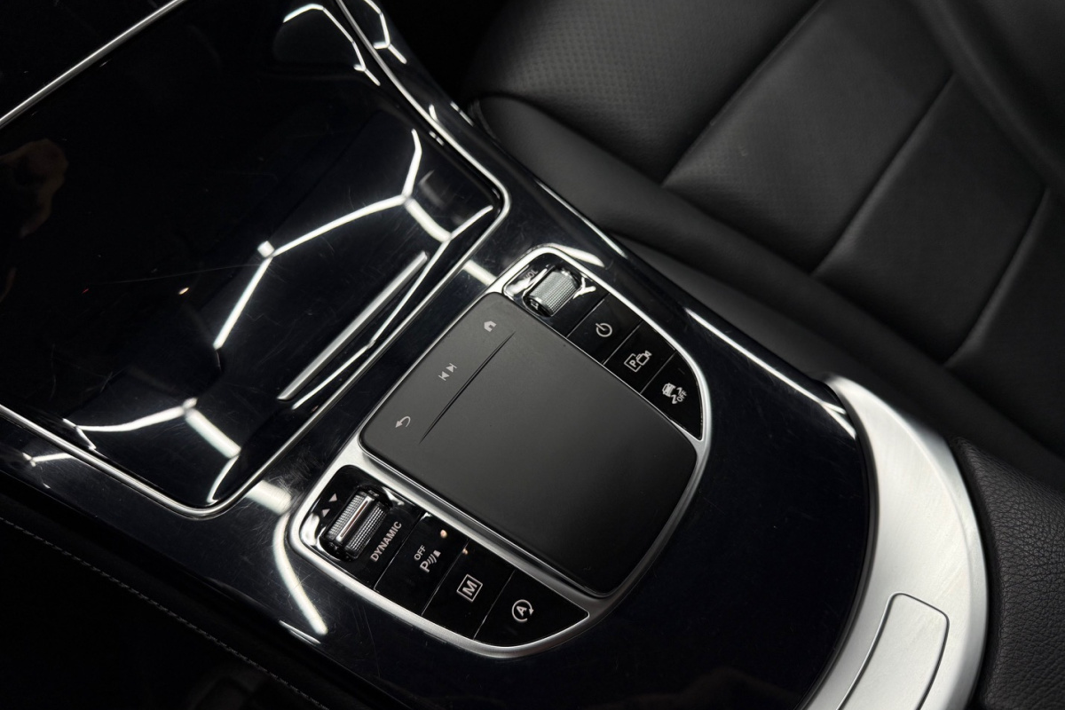 Ponuka vozidiel / Mercedes-Benz GLC SUV 200 A/T - video Ponuka vozidiel / Mercedes-Benz GLC SUV 200 A/T - video