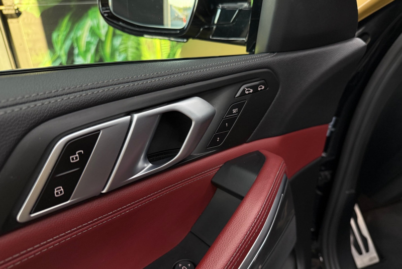 Ponuka vozidiel / BMW X6 xDrive 30d mHEV A/T - video Ponuka vozidiel / BMW X6 xDrive 30d mHEV A/T - video