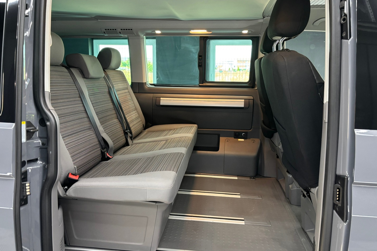 Ponuka vozidiel / Volkswagen California 2.0 TDI 150k BEACH EDITION AUTOMAT - video Ponuka vozidiel / Volkswagen California 2.0 TDI 150k BEACH EDITION AUTOMAT - video