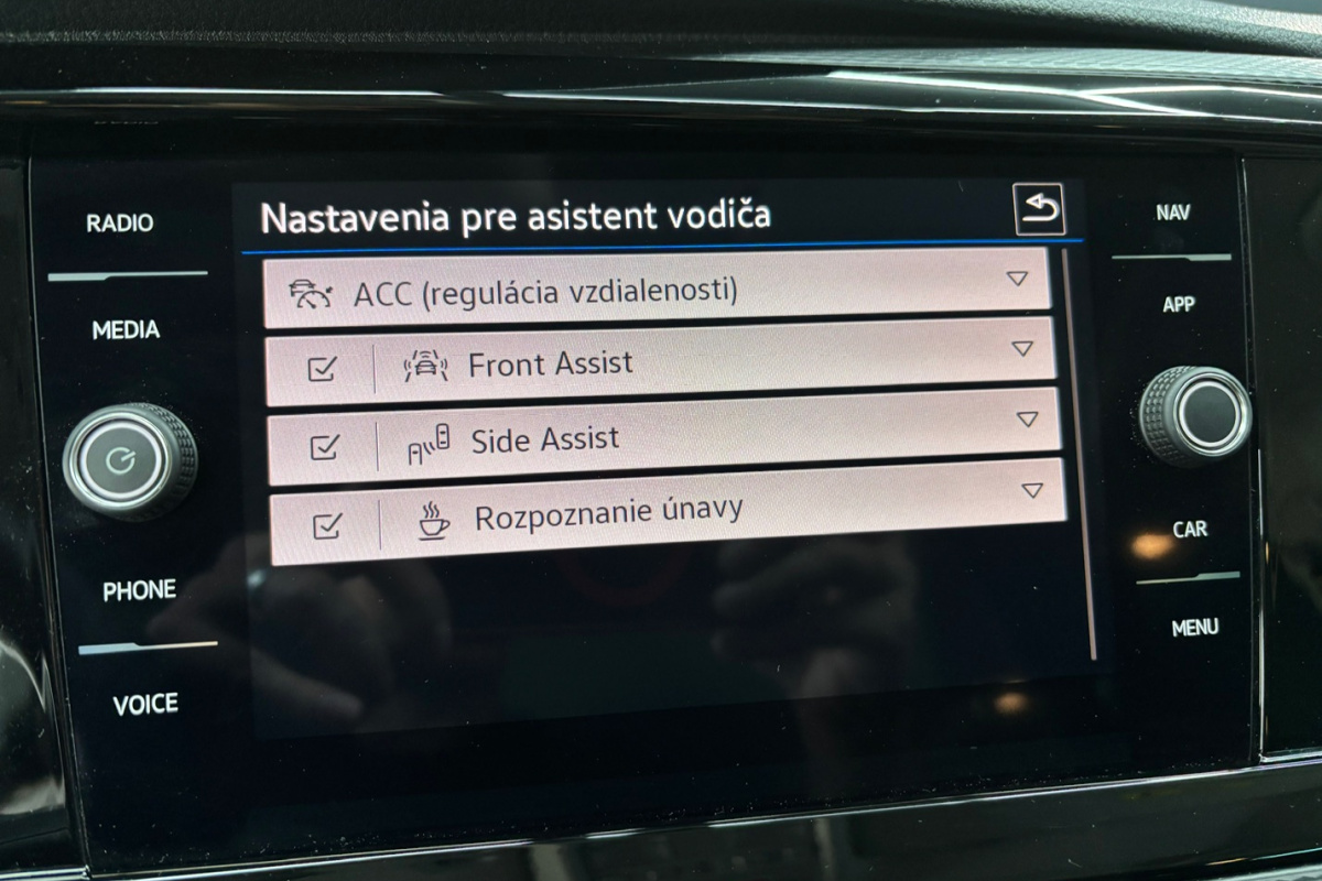Ponuka vozidiel / Volkswagen California 2.0 TDI 150k BEACH EDITION AUTOMAT - video Ponuka vozidiel / Volkswagen California 2.0 TDI 150k BEACH EDITION AUTOMAT - video