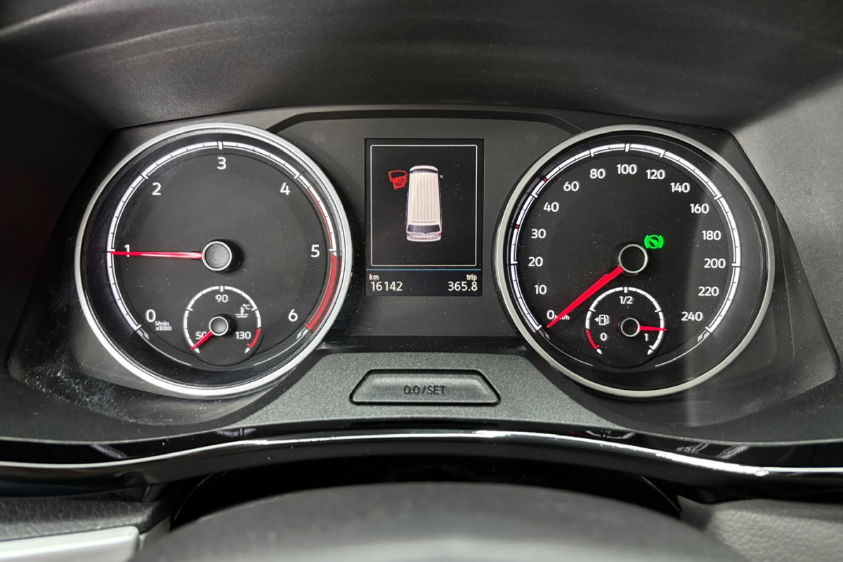 Ponuka vozidiel / Volkswagen California 2.0 TDI 150k BEACH EDITION AUTOMAT - video Ponuka vozidiel / Volkswagen California 2.0 TDI 150k BEACH EDITION AUTOMAT - video