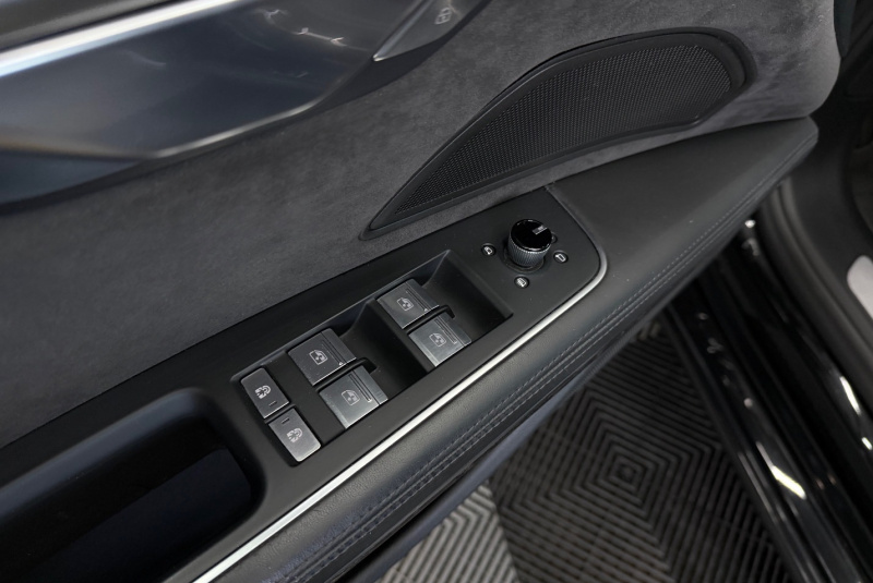 Ponuka vozidiel / Audi A8 55 3.0 TFSI V6 quattro tiptronic - video Ponuka vozidiel / Audi A8 55 3.0 TFSI V6 quattro tiptronic - video