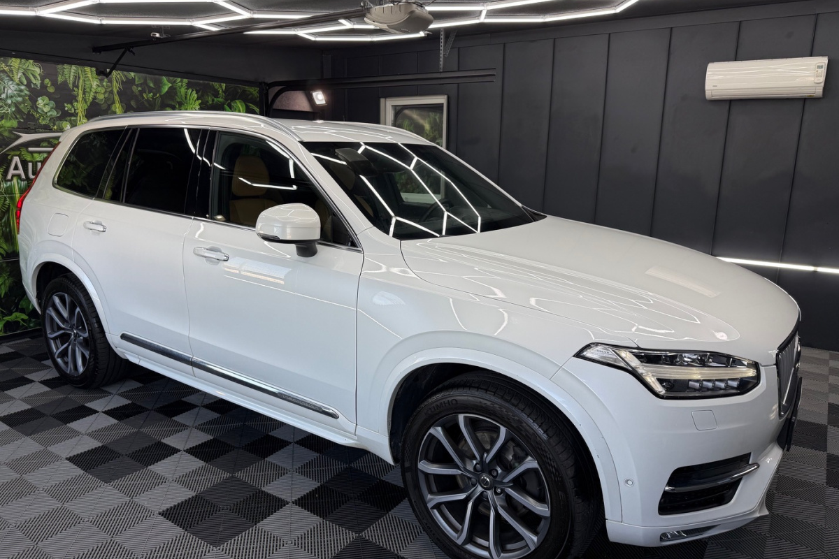 Ponuka vozidiel / Volvo XC90 D5 235k Drive-E Inscription AWD A/T - video Ponuka vozidiel / Volvo XC90 D5 235k Drive-E Inscription AWD A/T - video