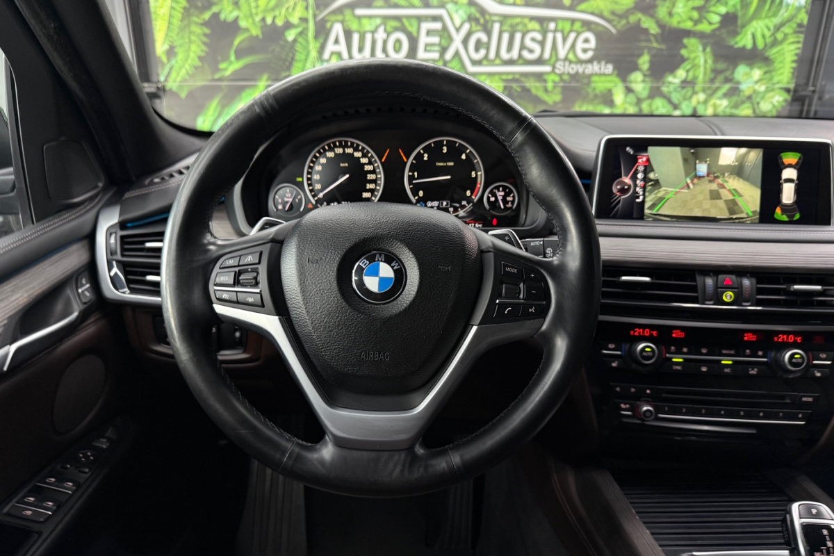 Ponuka vozidiel / BMW X5 xDrive30d A/T - video Ponuka vozidiel / BMW X5 xDrive30d A/T - video