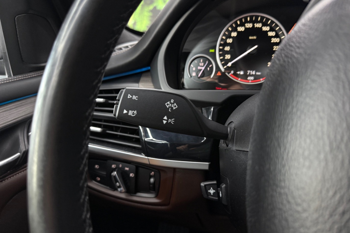 Ponuka vozidiel / BMW X5 xDrive30d A/T - video Ponuka vozidiel / BMW X5 xDrive30d A/T - video