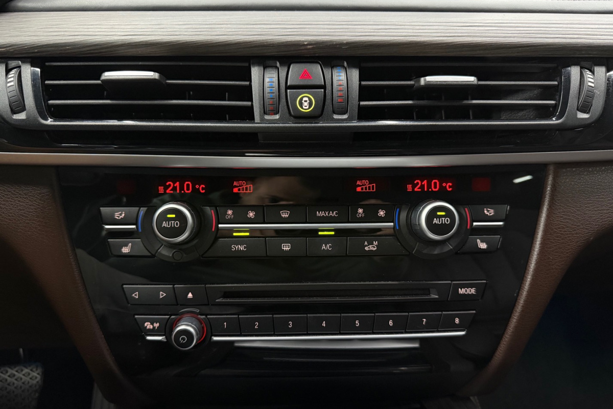 Ponuka vozidiel / BMW X5 xDrive30d A/T - video Ponuka vozidiel / BMW X5 xDrive30d A/T - video