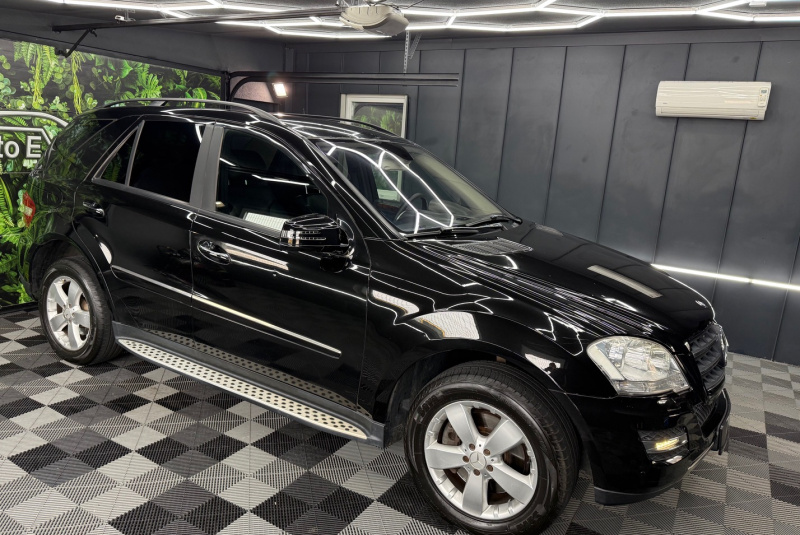 Ponuka vozidiel / Mercedes-Benz ML 500 4MATIC V8 5.0 - video Ponuka vozidiel / Mercedes-Benz ML 500 4MATIC V8 5.0 - video