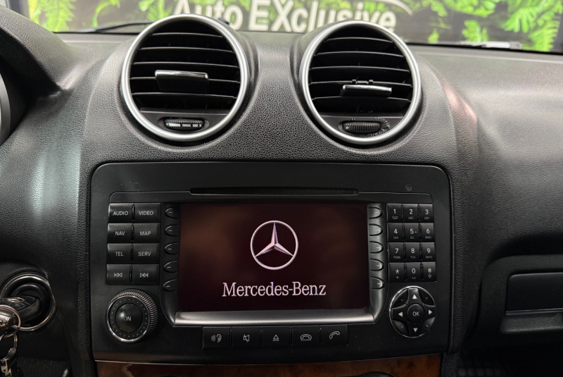 Ponuka vozidiel / Mercedes-Benz ML 500 4MATIC V8 5.0 - video Ponuka vozidiel / Mercedes-Benz ML 500 4MATIC V8 5.0 - video