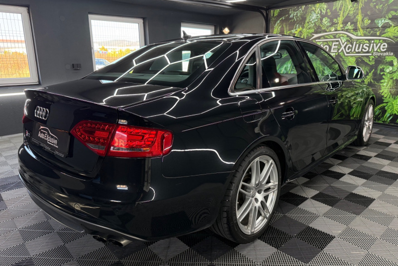 Ponuka vozidiel / Audi S4 3.0T FSI V6 quattro S-tronic - video Ponuka vozidiel / Audi S4 3.0T FSI V6 quattro S-tronic - video