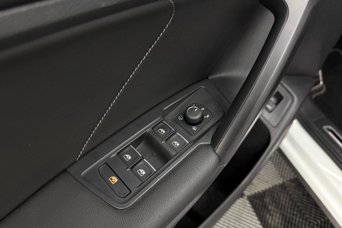 Ponuka vozidiel / Volkswagen Tiguan Allspace 2.0 TSI OPF 4Motion R-Line DSG - video Ponuka vozidiel / Volkswagen Tiguan Allspace 2.0 TSI OPF 4Motion R-Line DSG - video