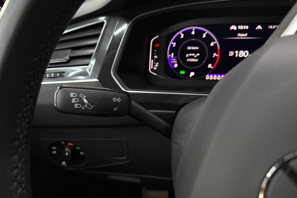 Ponuka vozidiel / Volkswagen Tiguan Allspace 2.0 TSI OPF 4Motion R-Line DSG - video Ponuka vozidiel / Volkswagen Tiguan Allspace 2.0 TSI OPF 4Motion R-Line DSG - video