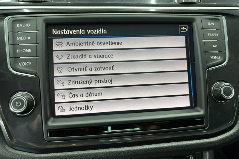 Ponuka vozidiel / Volkswagen Tiguan 2.0 TDI SCR BMT 4MOTION Highline DSG EU6 - video Ponuka vozidiel / Volkswagen Tiguan 2.0 TDI SCR BMT 4MOTION Highline DSG EU6 - video
