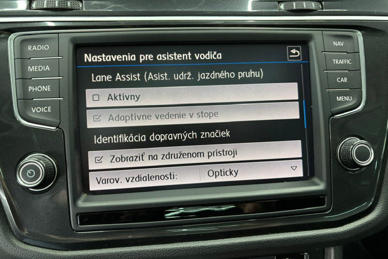 Ponuka vozidiel / Volkswagen Tiguan 2.0 TDI SCR BMT 4MOTION Highline DSG EU6 - video Ponuka vozidiel / Volkswagen Tiguan 2.0 TDI SCR BMT 4MOTION Highline DSG EU6 - video
