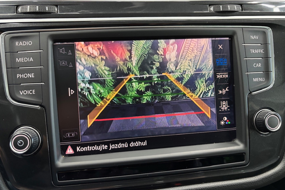 Ponuka vozidiel / Volkswagen Tiguan 2.0 TDI SCR BMT 4MOTION Highline DSG EU6 - video Ponuka vozidiel / Volkswagen Tiguan 2.0 TDI SCR BMT 4MOTION Highline DSG EU6 - video