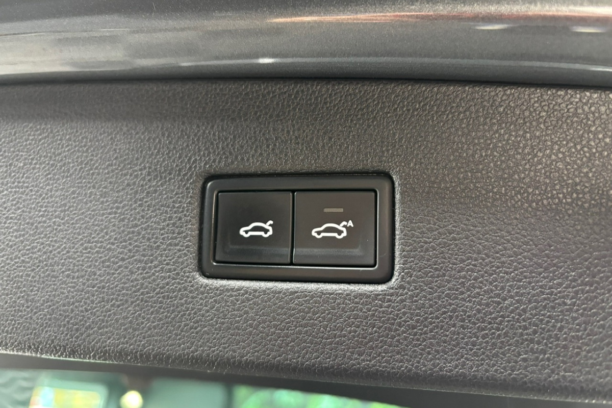 Ponuka vozidiel / Volkswagen Tiguan 2.0 TDI SCR BMT 4MOTION Highline DSG EU6 - video Ponuka vozidiel / Volkswagen Tiguan 2.0 TDI SCR BMT 4MOTION Highline DSG EU6 - video