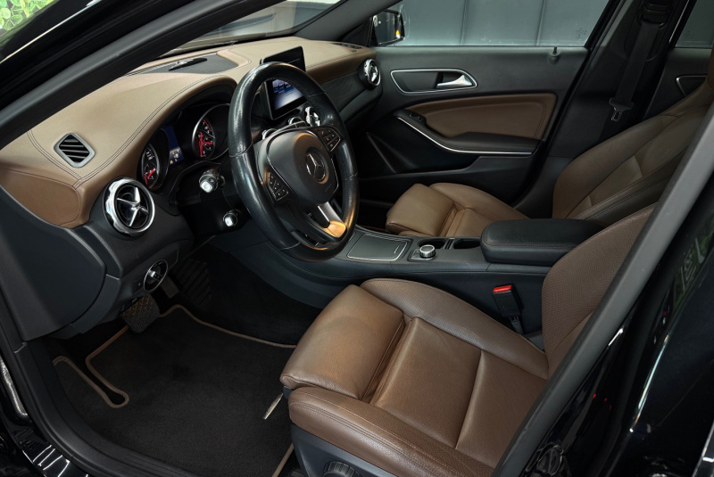 Ponuka vozidiel / Mercedes-Benz GLA 180 A/T - video Ponuka vozidiel / Mercedes-Benz GLA 180 A/T - video