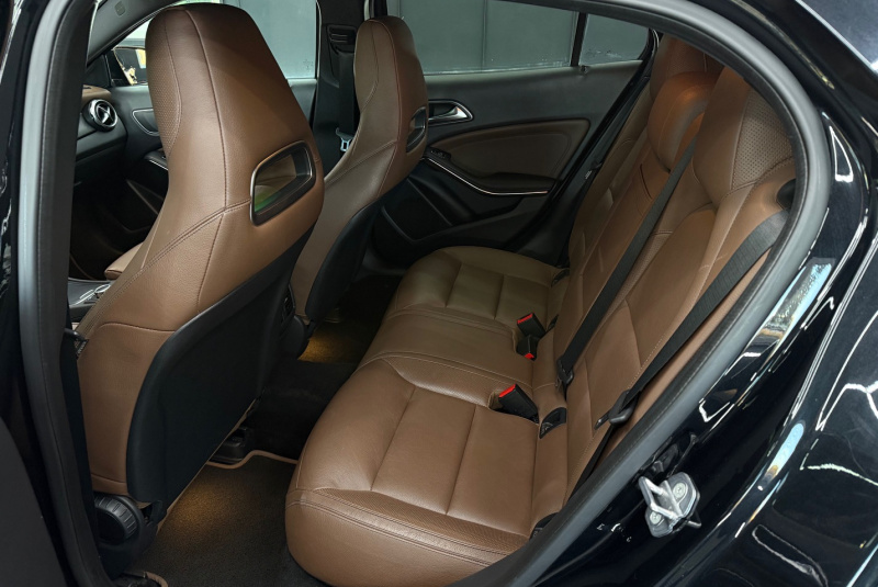 Ponuka vozidiel / Mercedes-Benz GLA 180 A/T - video Ponuka vozidiel / Mercedes-Benz GLA 180 A/T - video