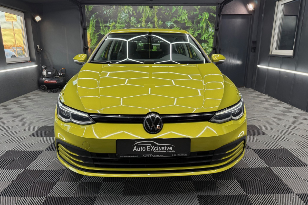 Ponuka vozidiel / Volkswagen Golf 1.5 eTSI ACT Life DSG - video Ponuka vozidiel / Volkswagen Golf 1.5 eTSI ACT Life DSG - video