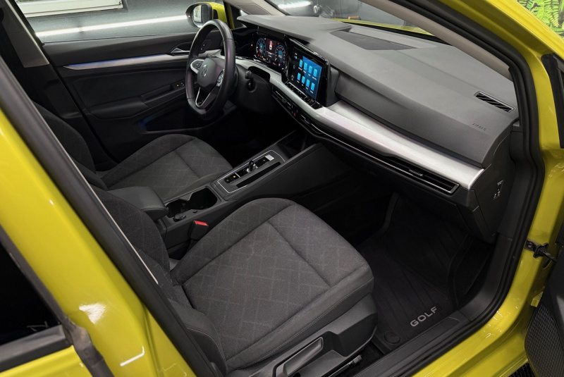 Ponuka vozidiel / Volkswagen Golf 1.5 eTSI ACT Life DSG - video Ponuka vozidiel / Volkswagen Golf 1.5 eTSI ACT Life DSG - video
