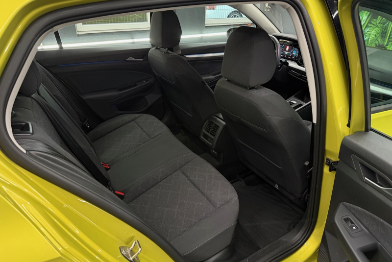 Ponuka vozidiel / Volkswagen Golf 1.5 eTSI ACT Life DSG - video Ponuka vozidiel / Volkswagen Golf 1.5 eTSI ACT Life DSG - video