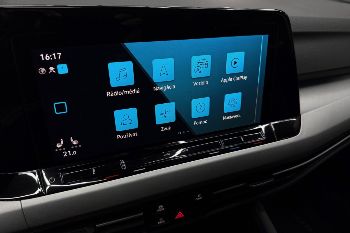 Ponuka vozidiel / Volkswagen Golf 1.5 eTSI ACT Life DSG - video Ponuka vozidiel / Volkswagen Golf 1.5 eTSI ACT Life DSG - video