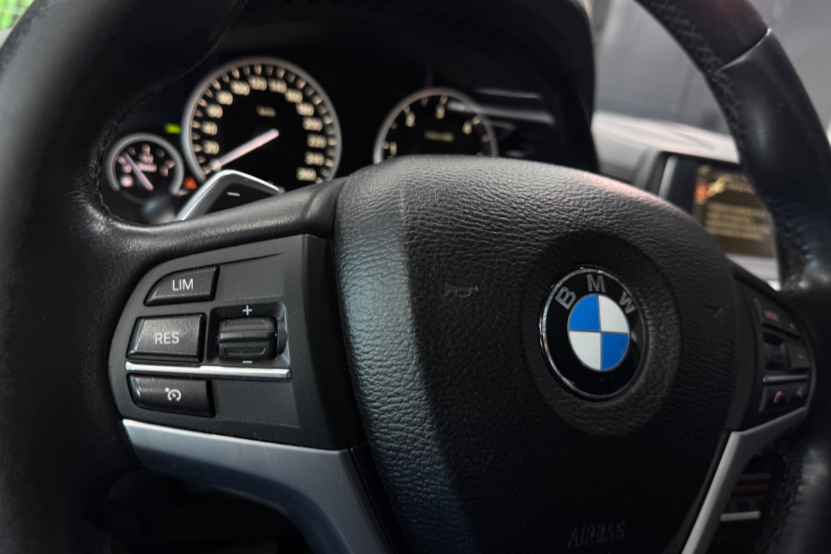 Ponuka vozidiel / BMW X6 xDrive 30d Standard A/T - video Ponuka vozidiel / BMW X6 xDrive 30d Standard A/T - video