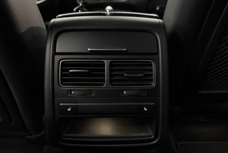 Ponuka vozidiel / Volkswagen Touareg II 3.0 V6 TDI BMT 4MOTION R-LINE - video Ponuka vozidiel / Volkswagen Touareg II 3.0 V6 TDI BMT 4MOTION R-LINE - video