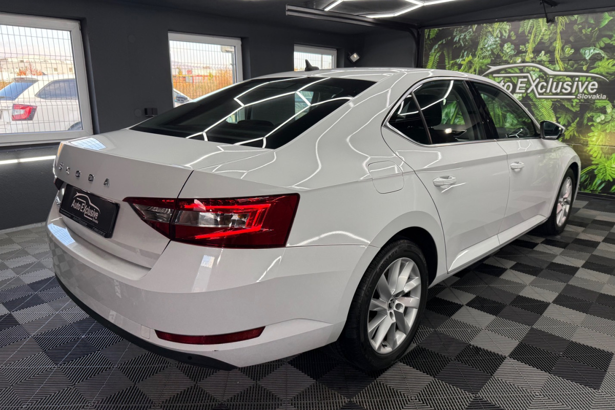 Ponuka vozidiel / Škoda Superb 2.0 TDI Ambition DSG - video Ponuka vozidiel / Škoda Superb 2.0 TDI Ambition DSG - video