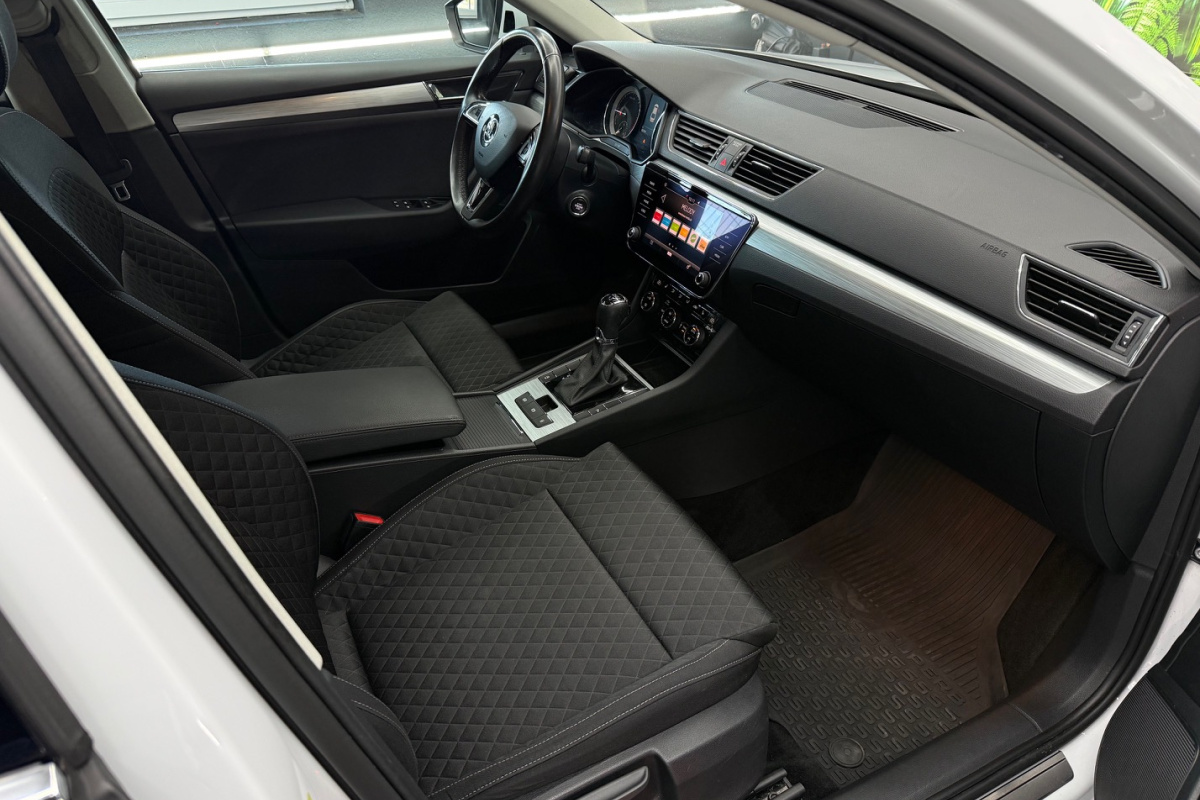 Ponuka vozidiel / Škoda Superb 2.0 TDI Ambition DSG - video Ponuka vozidiel / Škoda Superb 2.0 TDI Ambition DSG - video
