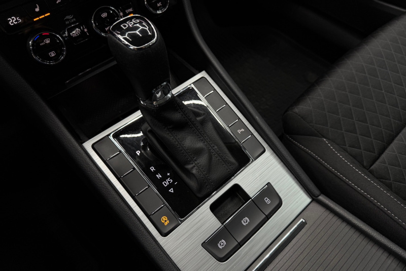 Ponuka vozidiel / Škoda Superb 2.0 TDI Ambition DSG - video Ponuka vozidiel / Škoda Superb 2.0 TDI Ambition DSG - video