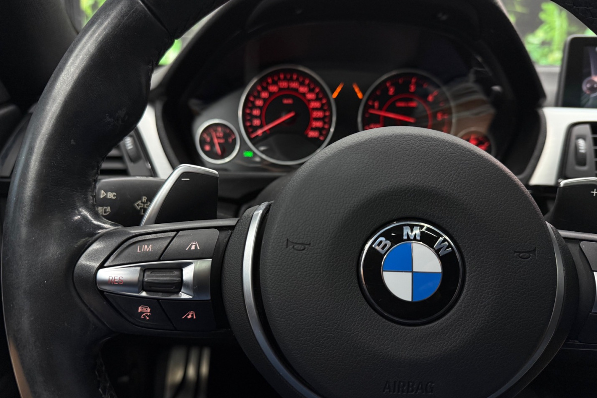 Ponuka vozidiel / BMW Rad 4 Gran Coupé 430d xDrive A/T - video Ponuka vozidiel / BMW Rad 4 Gran Coupé 430d xDrive A/T - video
