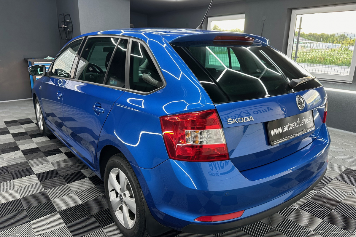 Ponuka vozidiel / Škoda Rapid Spaceback SB 1.2 TSI Elegance - video