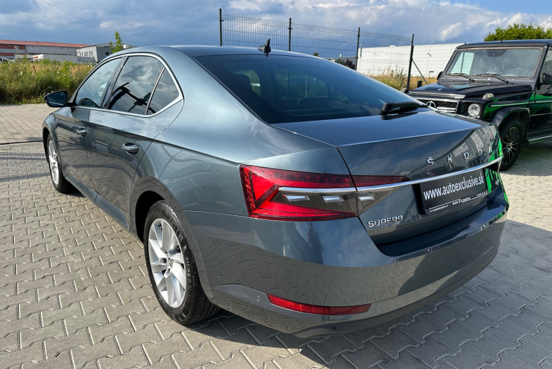  Ponuka vozidiel / Škoda Superb 2.0 TDI SCR Ambition 4x4 DSG - video