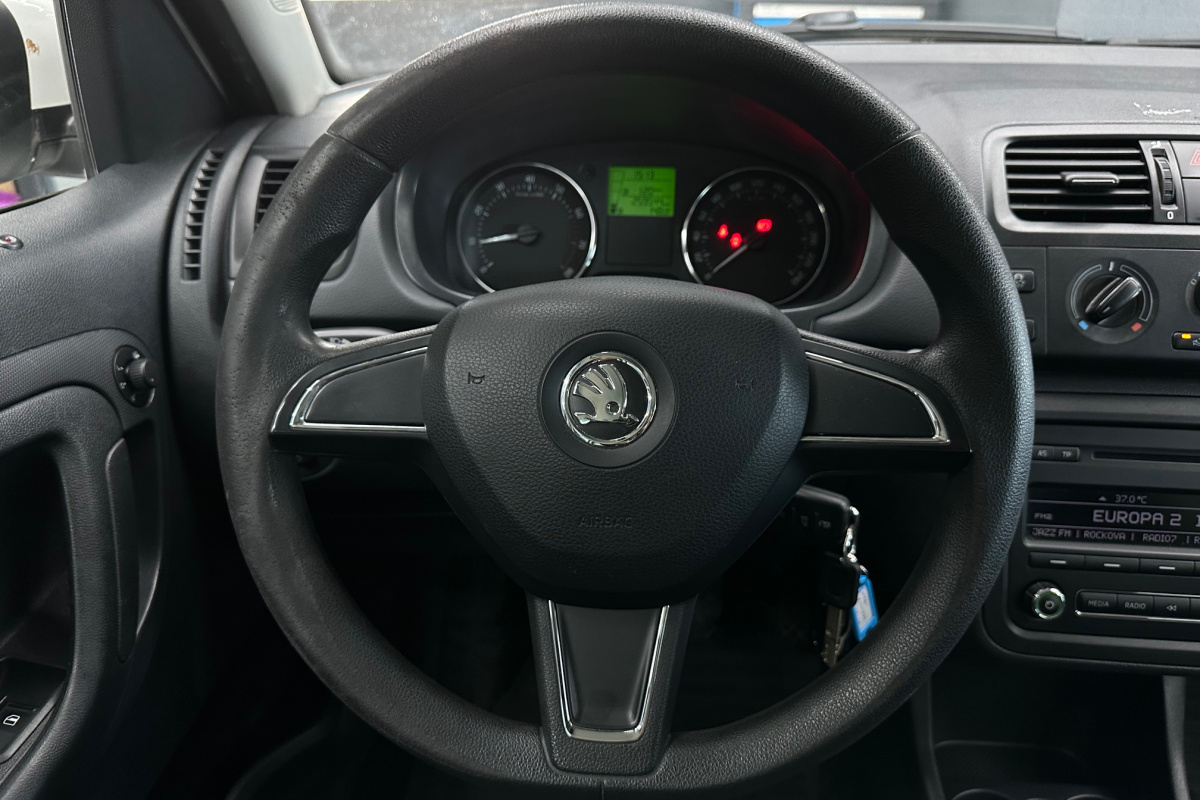 Ponuka vozidiel / Škoda Roomster 1.2 TSI 105k Active - video