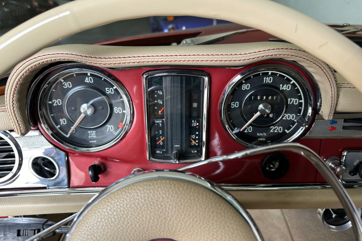 Ponuka vozidiel / Mercedes-Benz SL230 PAGODA - video Ponuka vozidiel / Mercedes-Benz SL230 PAGODA - video