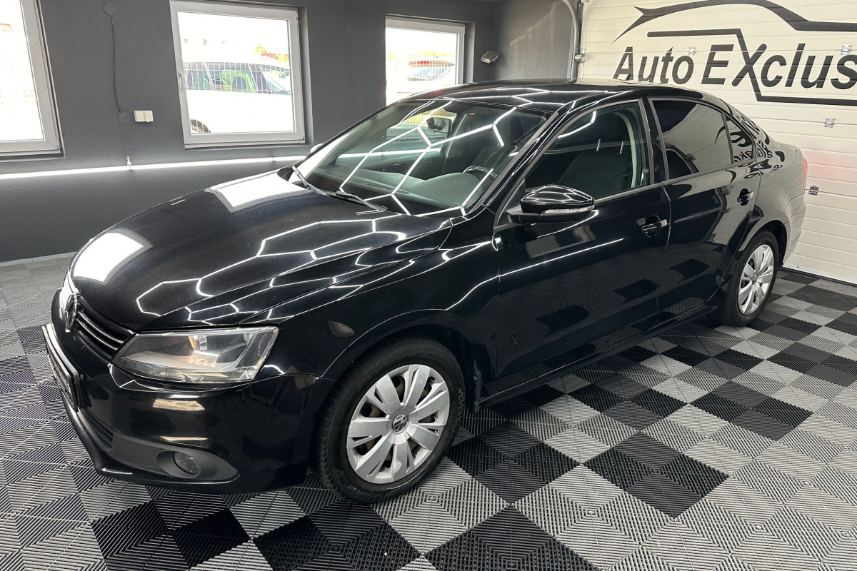 Ponuka vozidiel / Volkswagen Jetta 1.6 TDI Trendline DSG - video