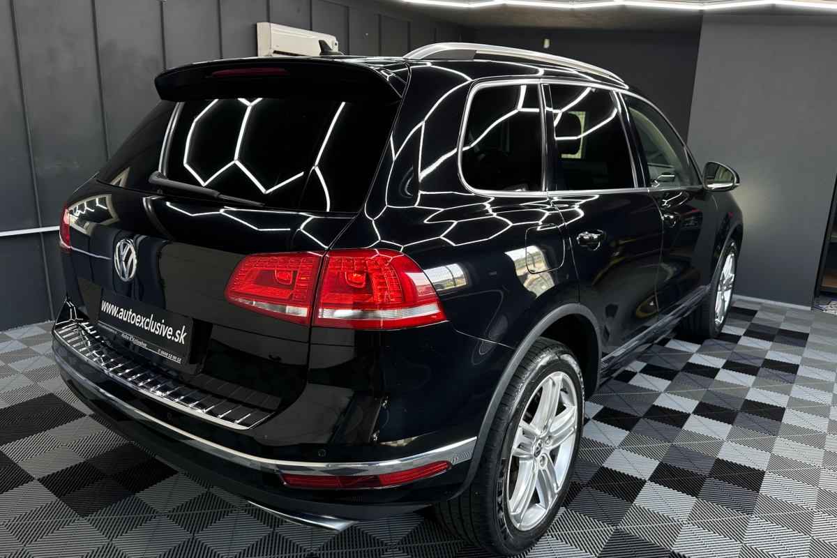 Ponuka vozidiel / Volkswagen Touareg II 3.0 V6 TDI BMT Premium 4MOTION - video