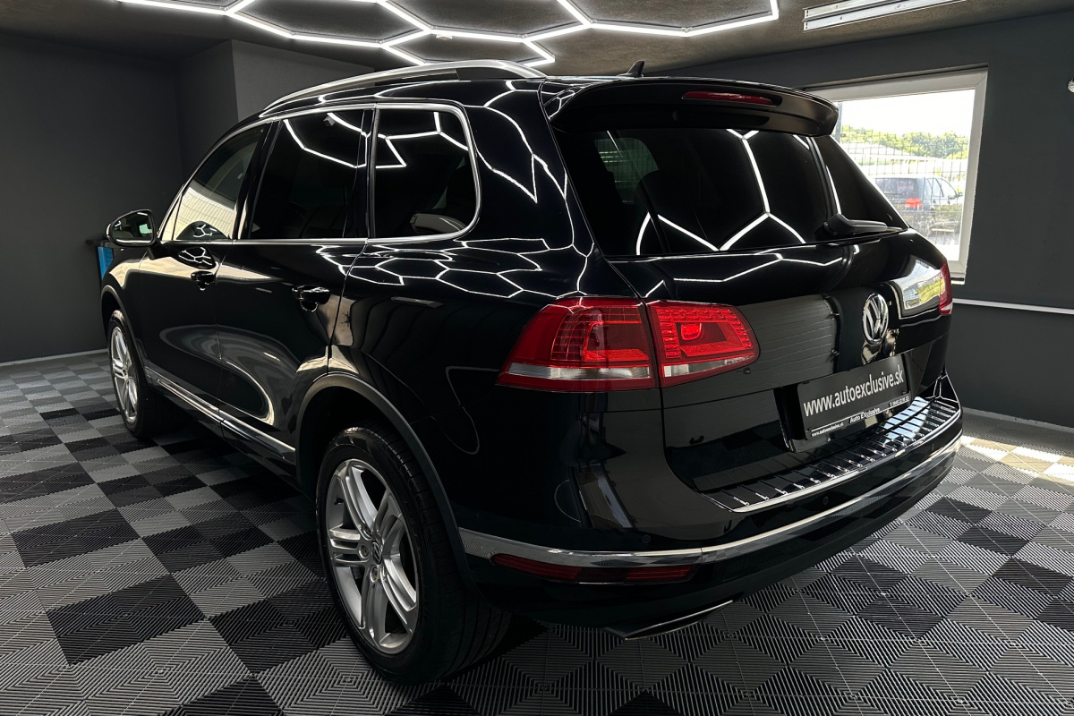 Ponuka vozidiel / Volkswagen Touareg II 3.0 V6 TDI BMT Premium 4MOTION - video